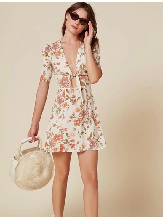 Reformation Grace Cream Floral Tie-Front Dress size 6 - Picture 2 of 6